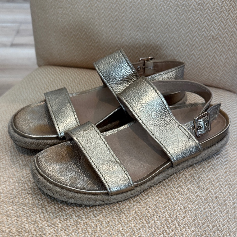 Vionic Gold Women's Sandals